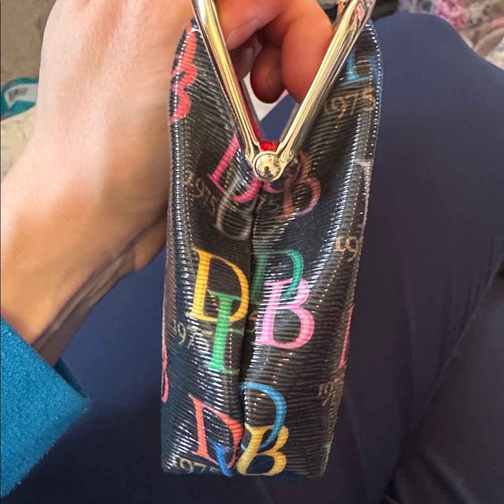 NWOT DOONEY & BOURKE MULTI COLOR LOGO KISS LOCK COIN PURSE LARGE - Picture 7 of 8